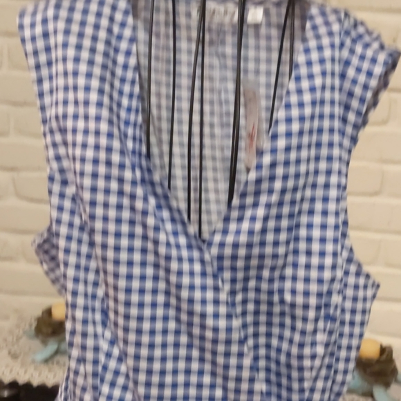 7th Ave NY & co wrap blouse - Picture 2 of 3